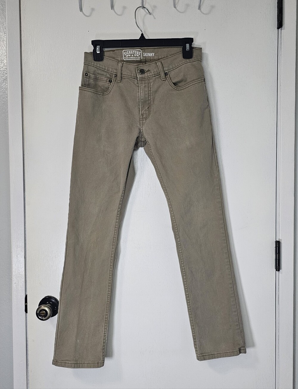 Levi's Signature Khaki Men's Skinny Jeans - Size 28 - Picture 2 of 7